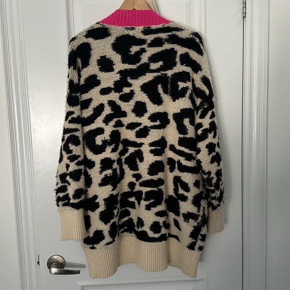 Lyla and Luxe Cardigan - Picture 3 of 4